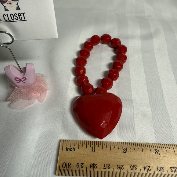 β€οΈβ¨ Bold, fun, and full of love! β¨β€οΈ - Picture 3 of 5